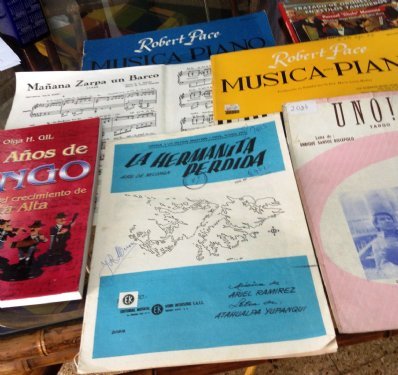 Papelnonos (Arte y Argumento). Papelnonos crea una nueva Biblioteca de Música